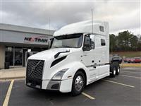 2022 Volvo VNL64T760