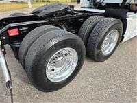 2023 Volvo VNL64T860