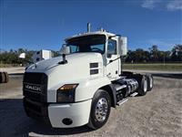 2019 Mack AN64T