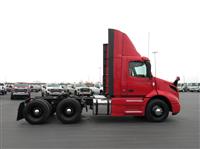 2021 Volvo VNR64T300