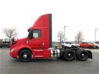 2021 Volvo VNR64T300