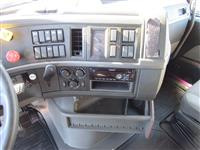 2020 Volvo VNL64T860