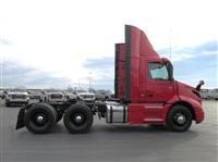 2021 Volvo VNR64T300