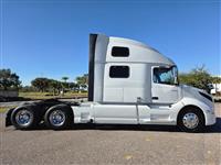 2023 Volvo VNL64T860