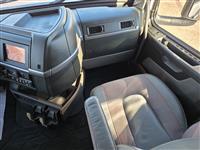 2023 Volvo VNL64T860