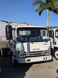 2026 Isuzu NPR-1F204