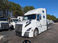 2022 Volvo VNL64T760