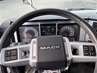 2021 Mack AN64T