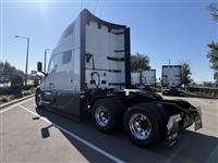 2026 Volvo VNL64T860