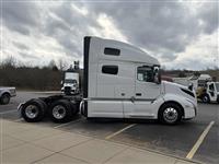 2022 Volvo VNL64T760