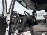 2022 Volvo VNL64T760