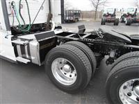 2020 Volvo VNL64T300