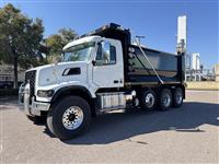 2026 Volvo VHD84F300