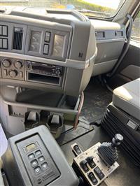 2026 Volvo VHD84F300