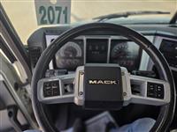 2020 Mack AN64T