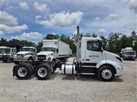 2020 Volvo VNR64T300