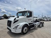 2020 Volvo VNR64T300