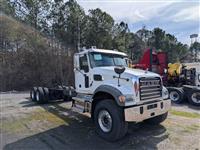 2025 Mack GR64F