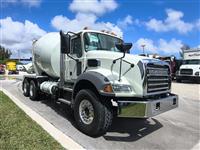 2026 Mack GR64B