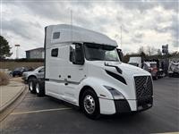 2022 Volvo VNL64T760