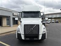 2022 Volvo VNL64T760