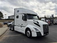 2022 Volvo VNL64T760