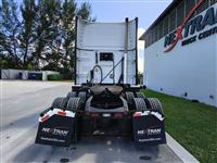 2022 Volvo VNL64T760