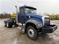 2027 Mack GR64F