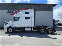 2022 Volvo VNL64T760