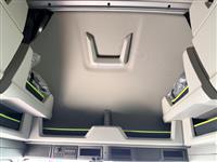 2026 Volvo NEW VNL64T860