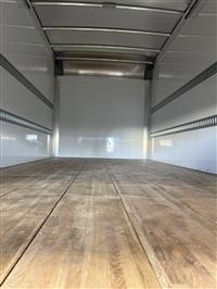 2025 Isuzu NPR-1F304