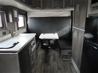 2023 Volvo VNL64T300