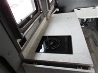 2023 Volvo VNL64T300