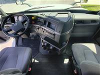 2022 Volvo VNL64T760