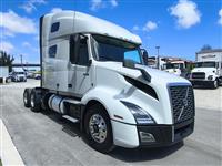 2022 Volvo VNL64T760