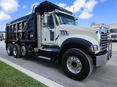 2020 Mack GR84F