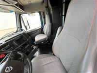 2019 Volvo VNL64T860