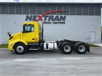 2020 Volvo VNR64T300