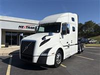2022 Volvo VNL64T760