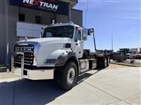 2026 Mack GRANITE 64B ROLL-OFF