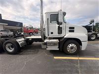 2022 Mack AN64T