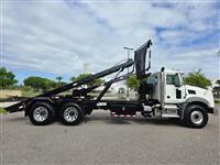 2022 Mack GR64B