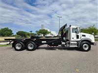 2022 Mack GR64B