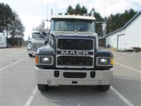 2022 Mack PI64T