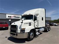 2022 Mack AN64T