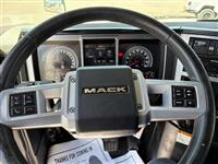 2022 Mack AN64T