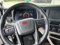 2022 Peterbilt 579