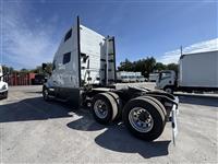 2026 Volvo VNL64T860