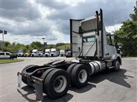 2016 Volvo VNL64T300