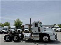 2022 Mack AN64T